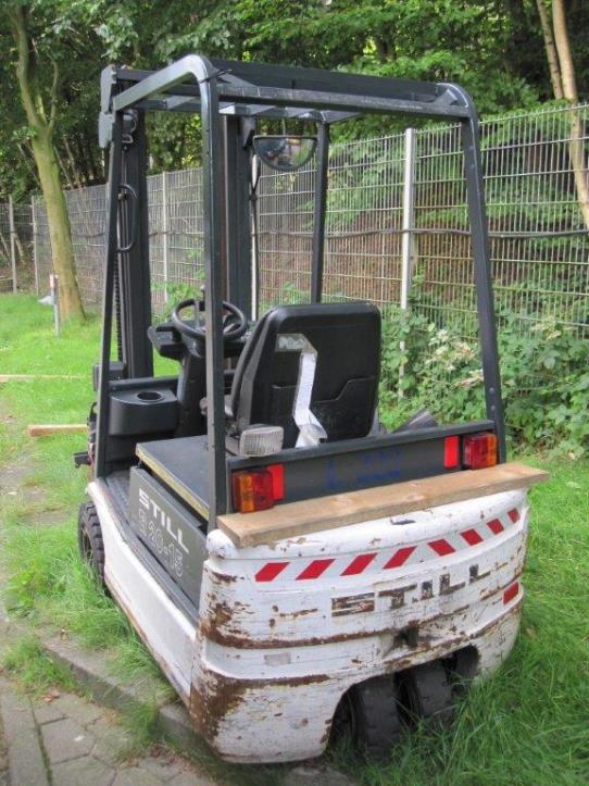 Gepflegte Flurförderfahrzeuge-3